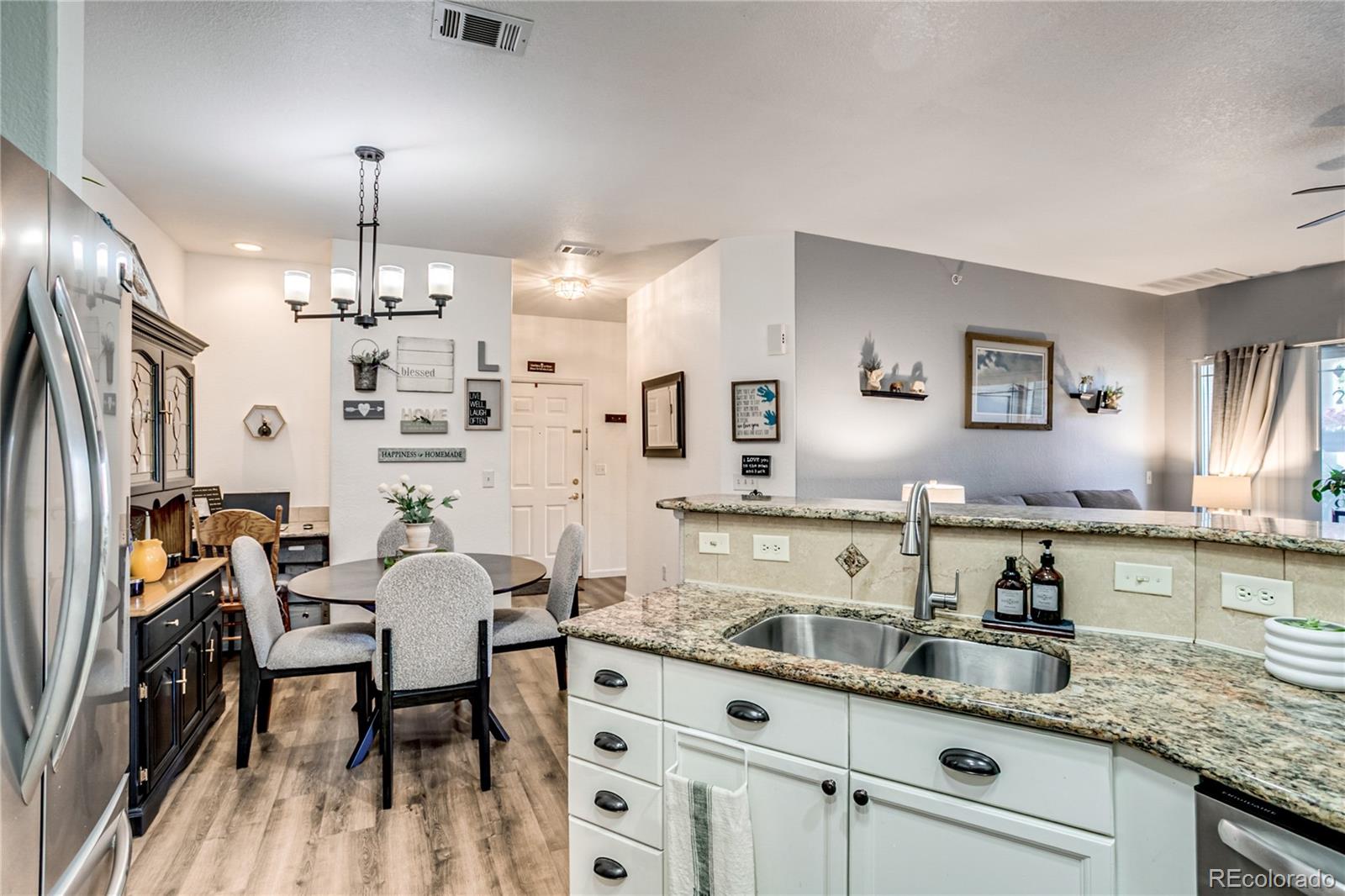 8309 S Independence Circle 203, Littleton, CO, 80128 4 8309 S Independence Circle 203