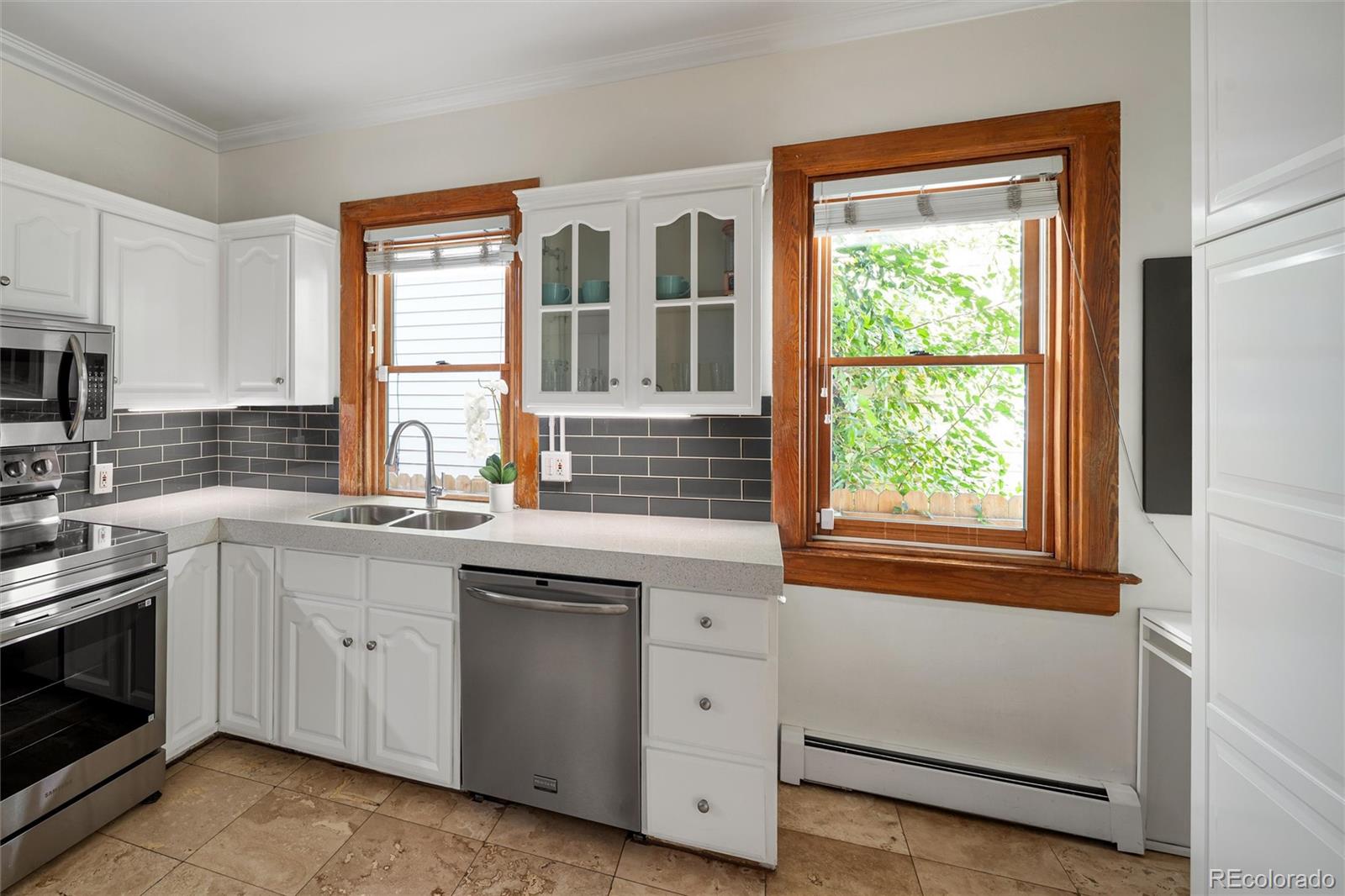 2078 S Pennsylvania Street