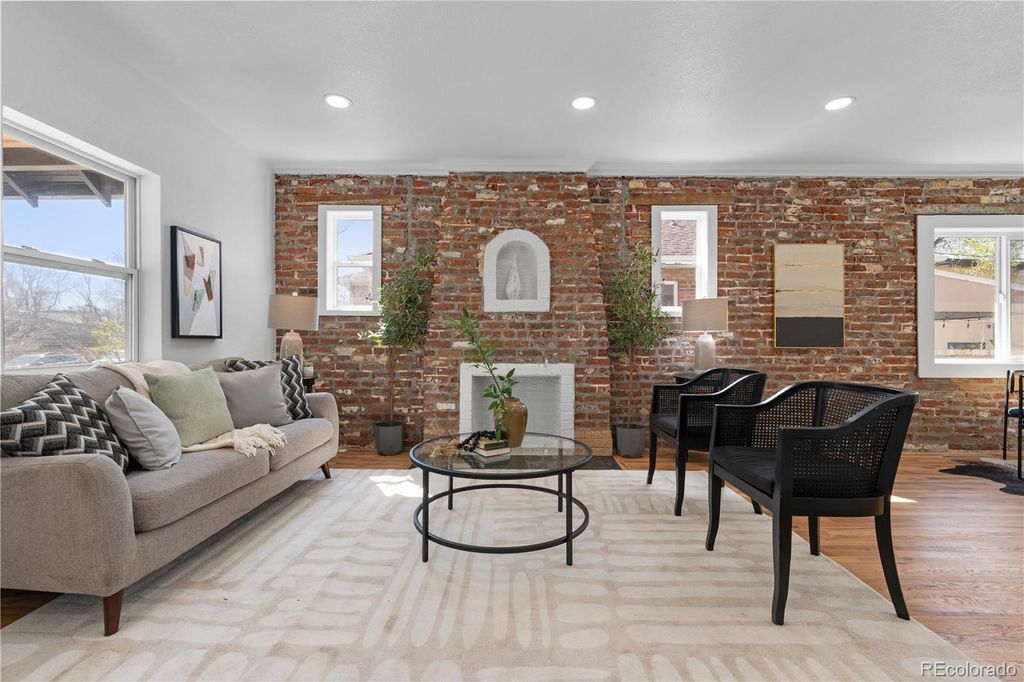 Photo of 3135 N Columbine Street, Denver, CO 80205 (MLS # 2680452)