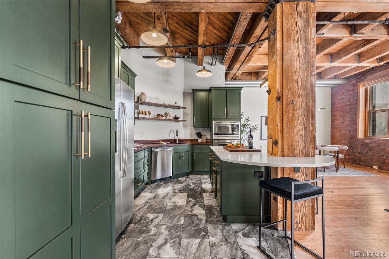 1127 Auraria Parkway 404