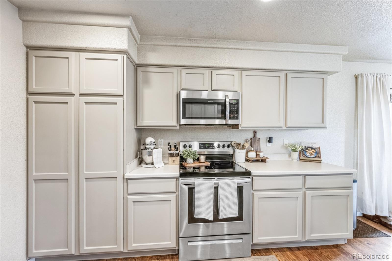 20000 Mitchell Place 9