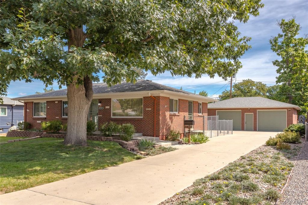 Photo of 4530 S Inca Street, Englewood, CO 80110 (MLS # 9369513)