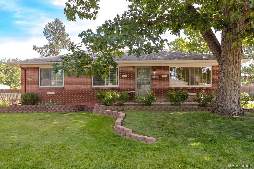 Photo of 4530 S Inca Street, Englewood, CO 80110 (MLS # 9369513)
