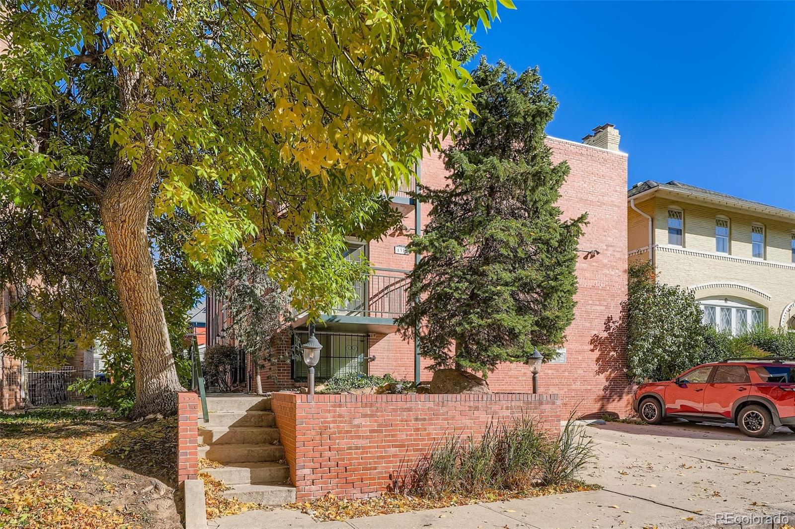 1330 Race Street 3