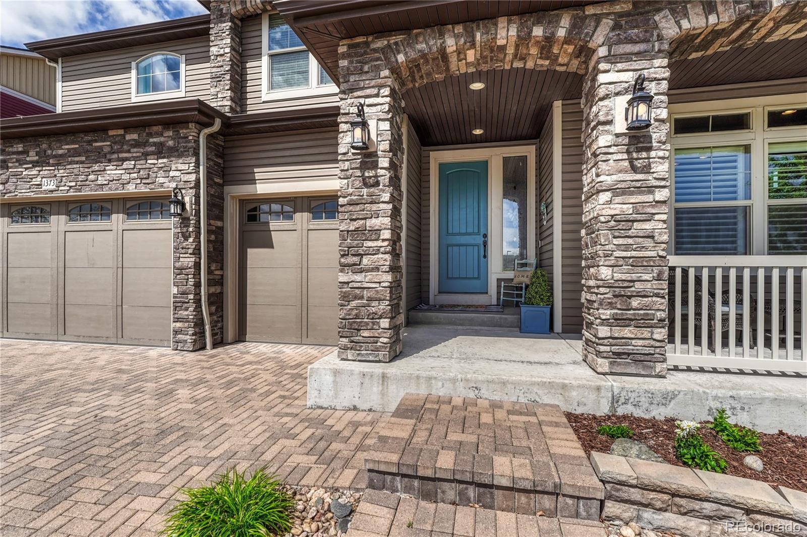 1373 Clear Sky Way