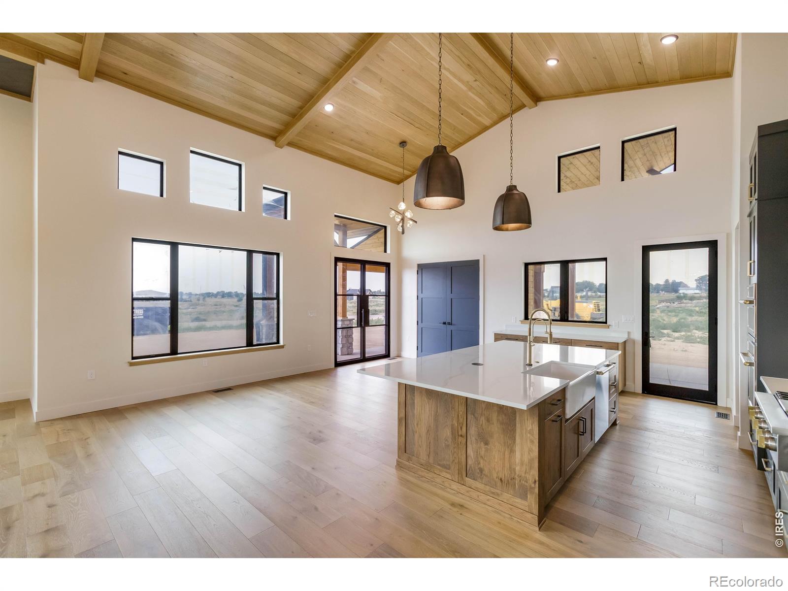 16886 Cattlemans Way
