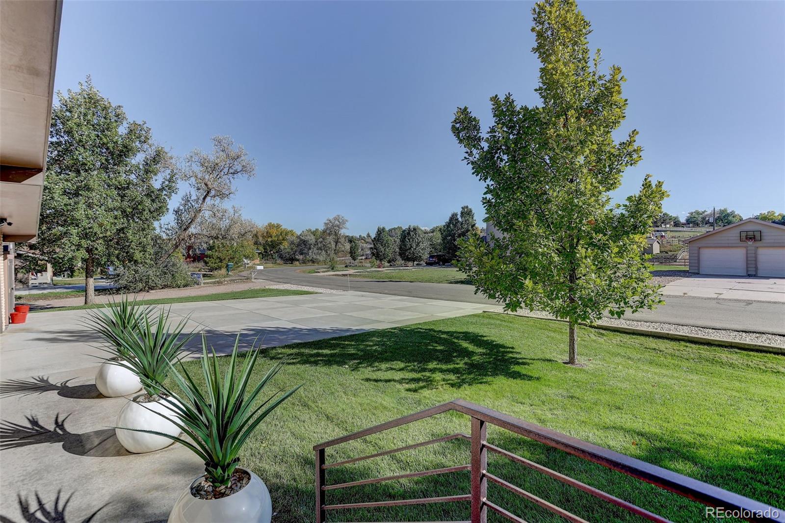 9863 Zephyr Drive, Broomfield, CO, 80021 3 9863 Zephyr Drive