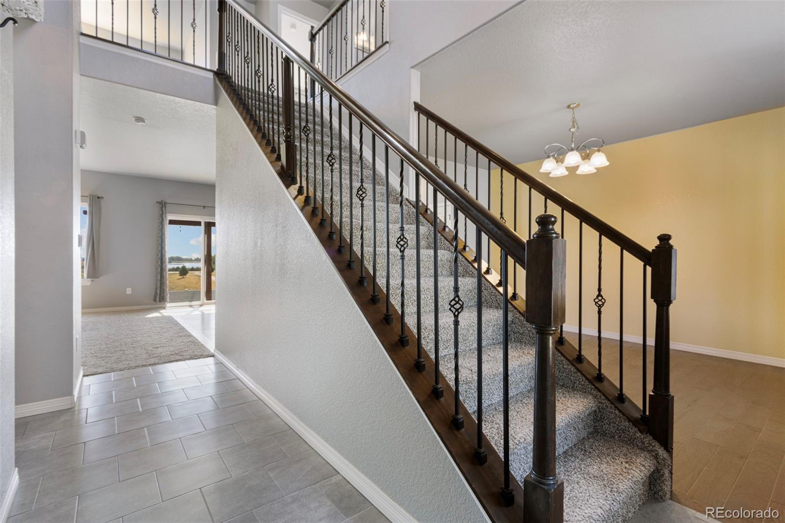 2480 Nicholson Street