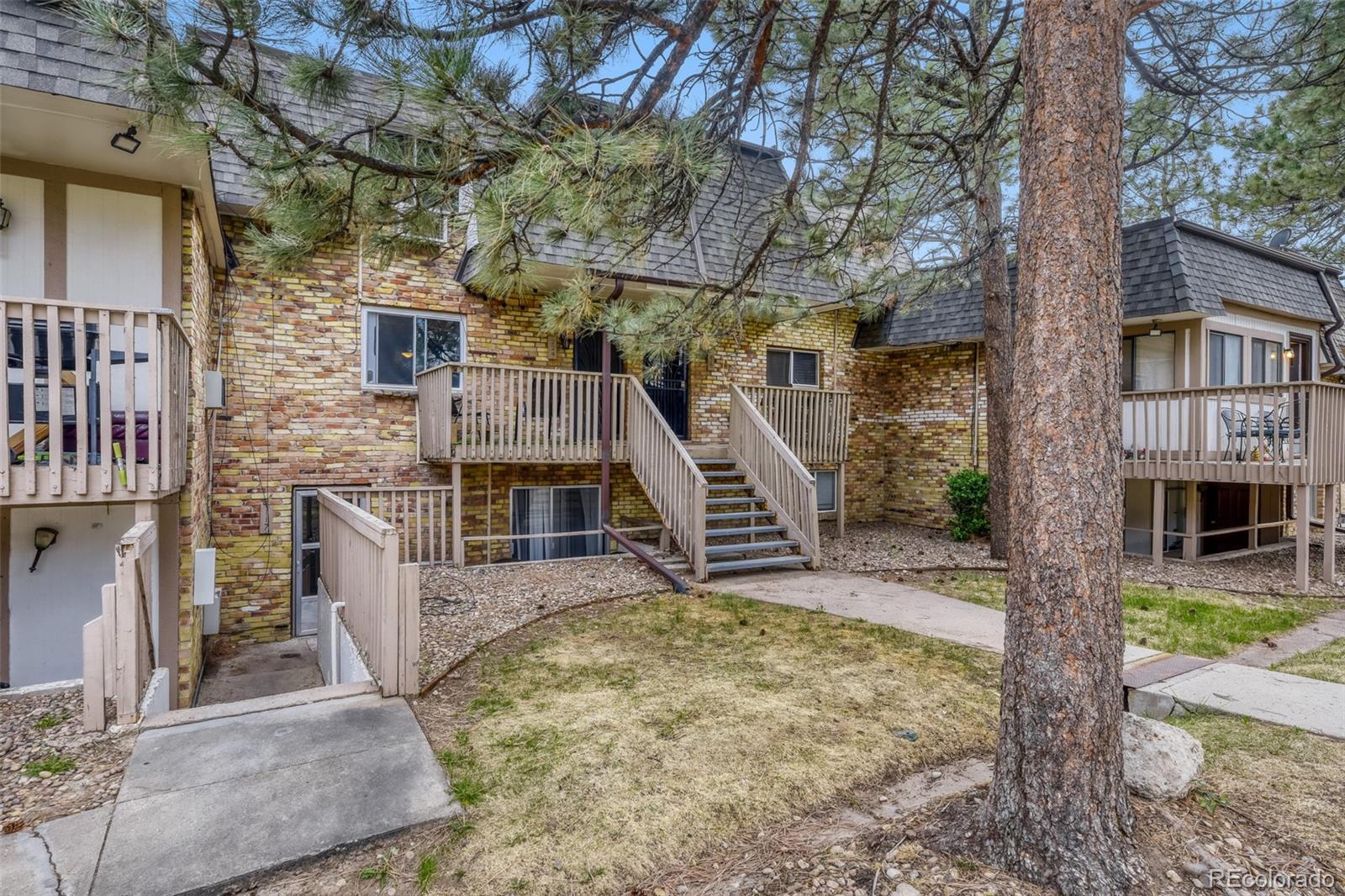 2190 S Holly Street 224