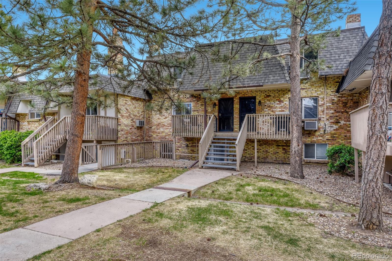 2190 S Holly Street 224