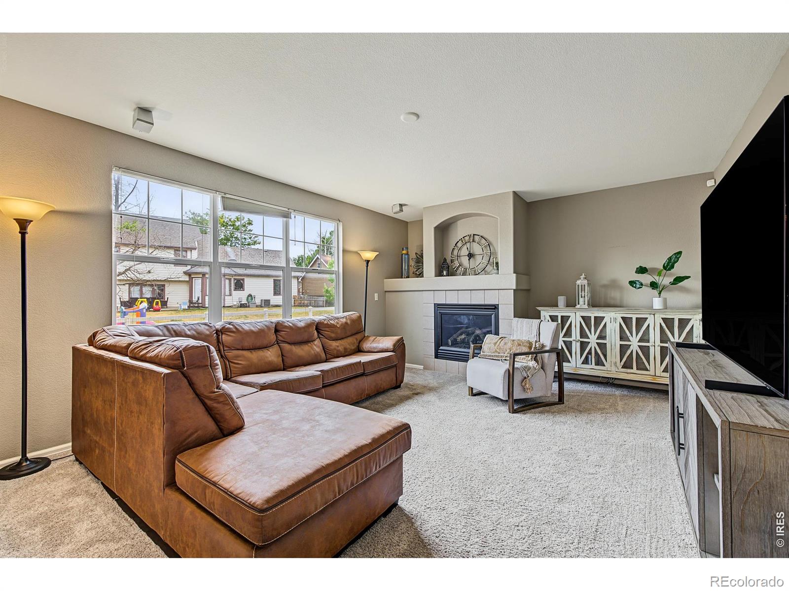 2821 William Neal Parkway