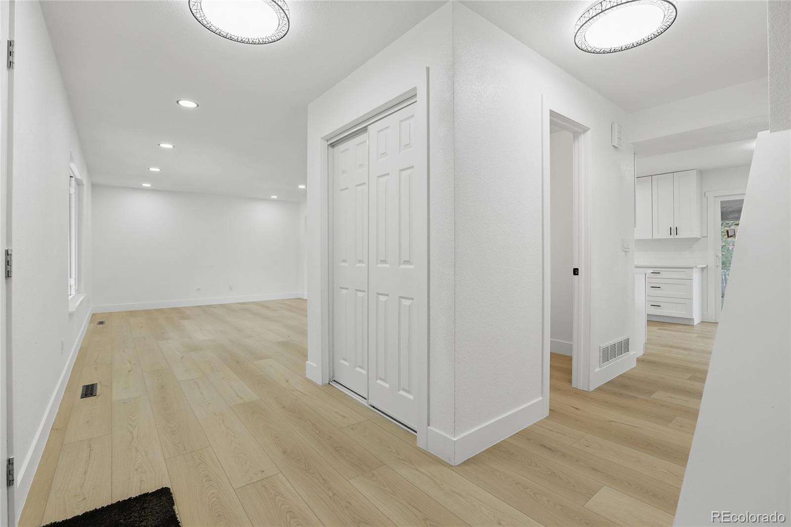 1056 E Nichols Avenue