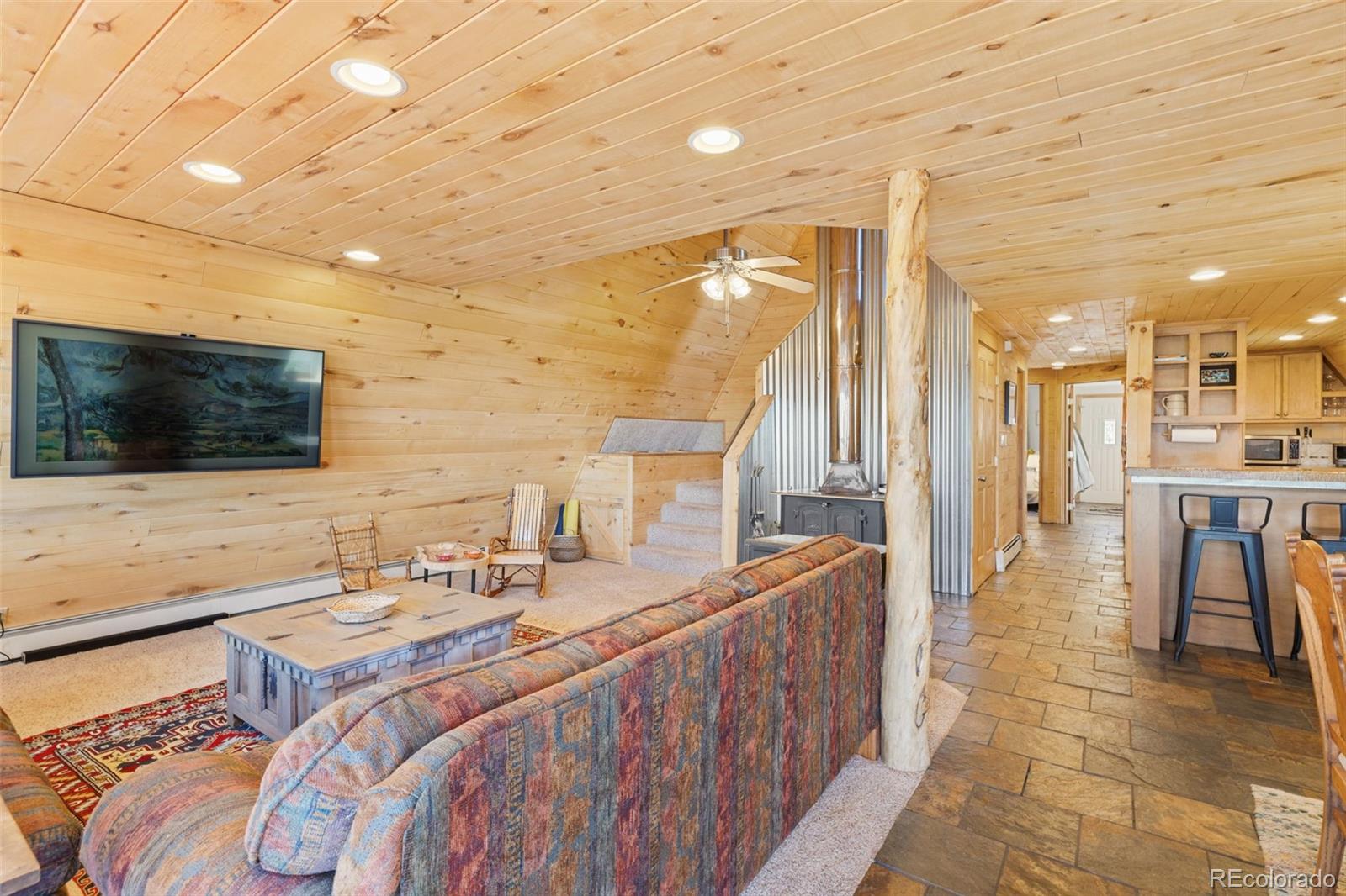 257 Round Hill Road