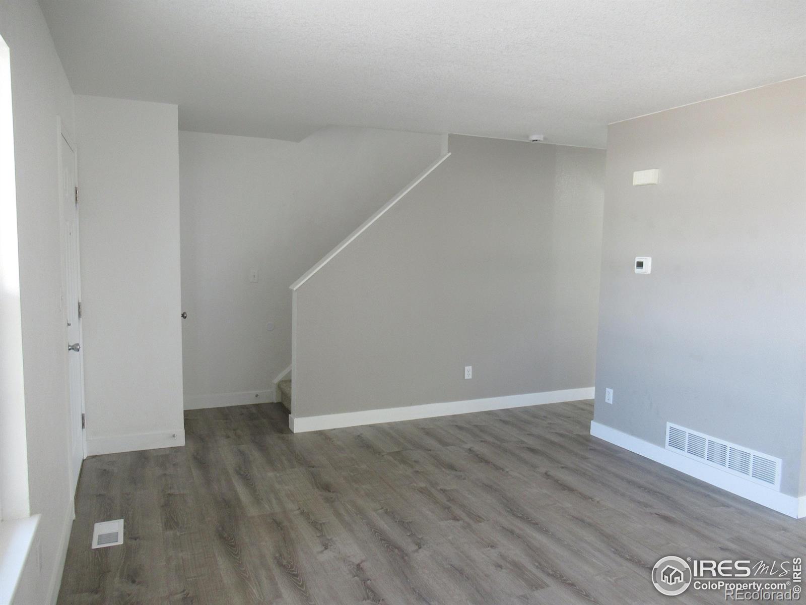 260 E Joshua Avenue