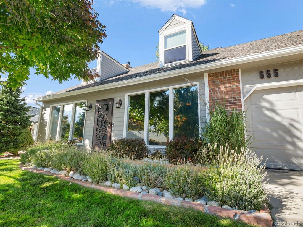 Photo of 555 E Jamison Place, Littleton, CO 80122 (MLS # 8373811)