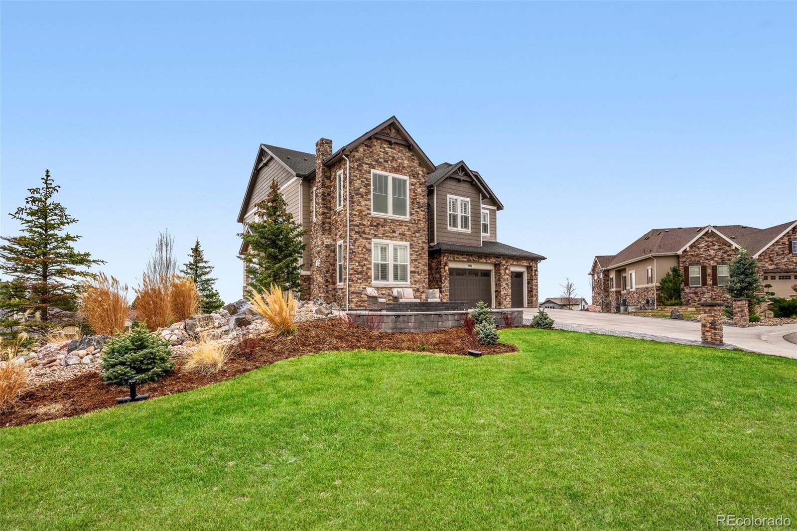 9876 Crimson Oak Court