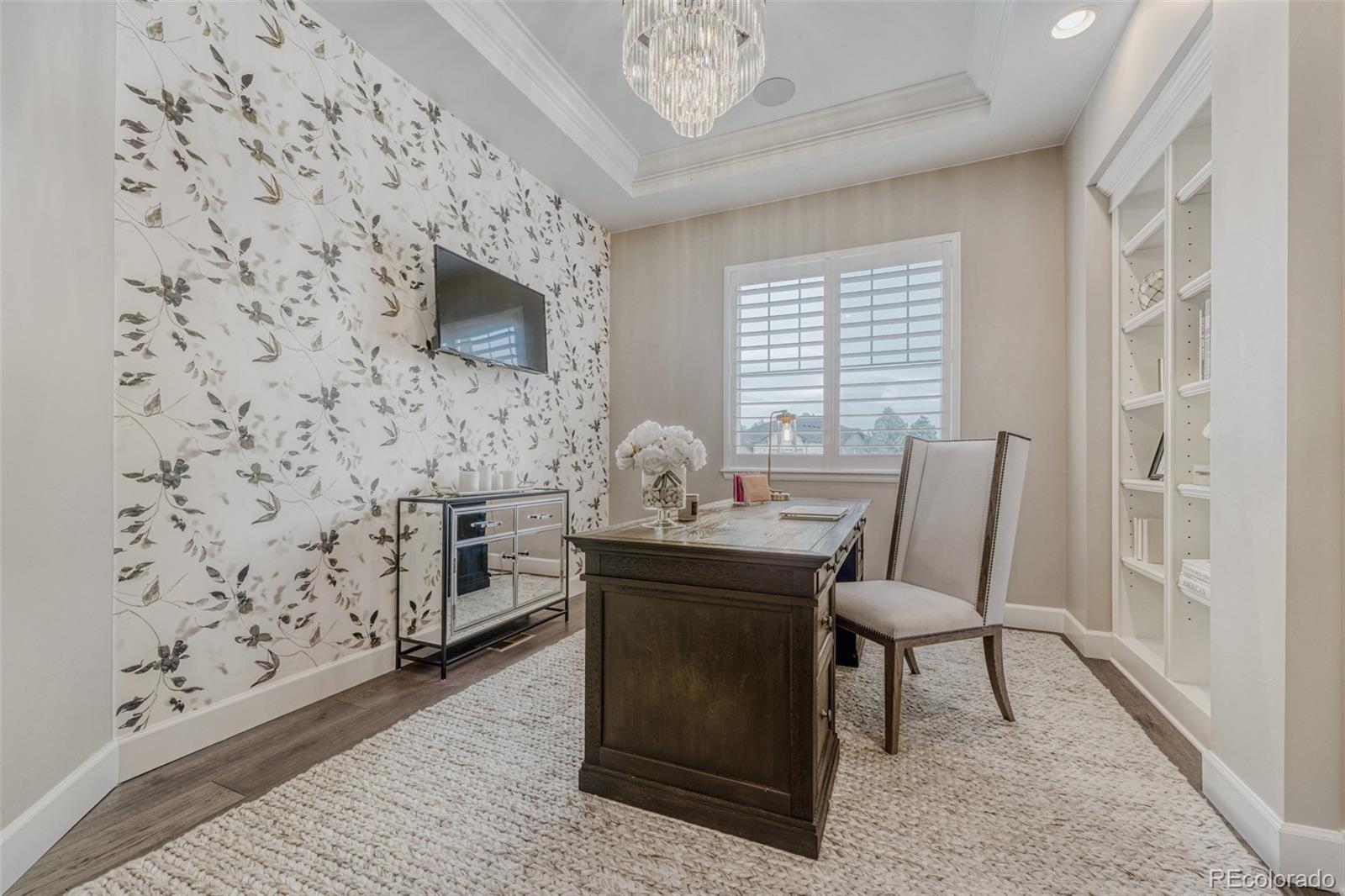 9876 Crimson Oak Court