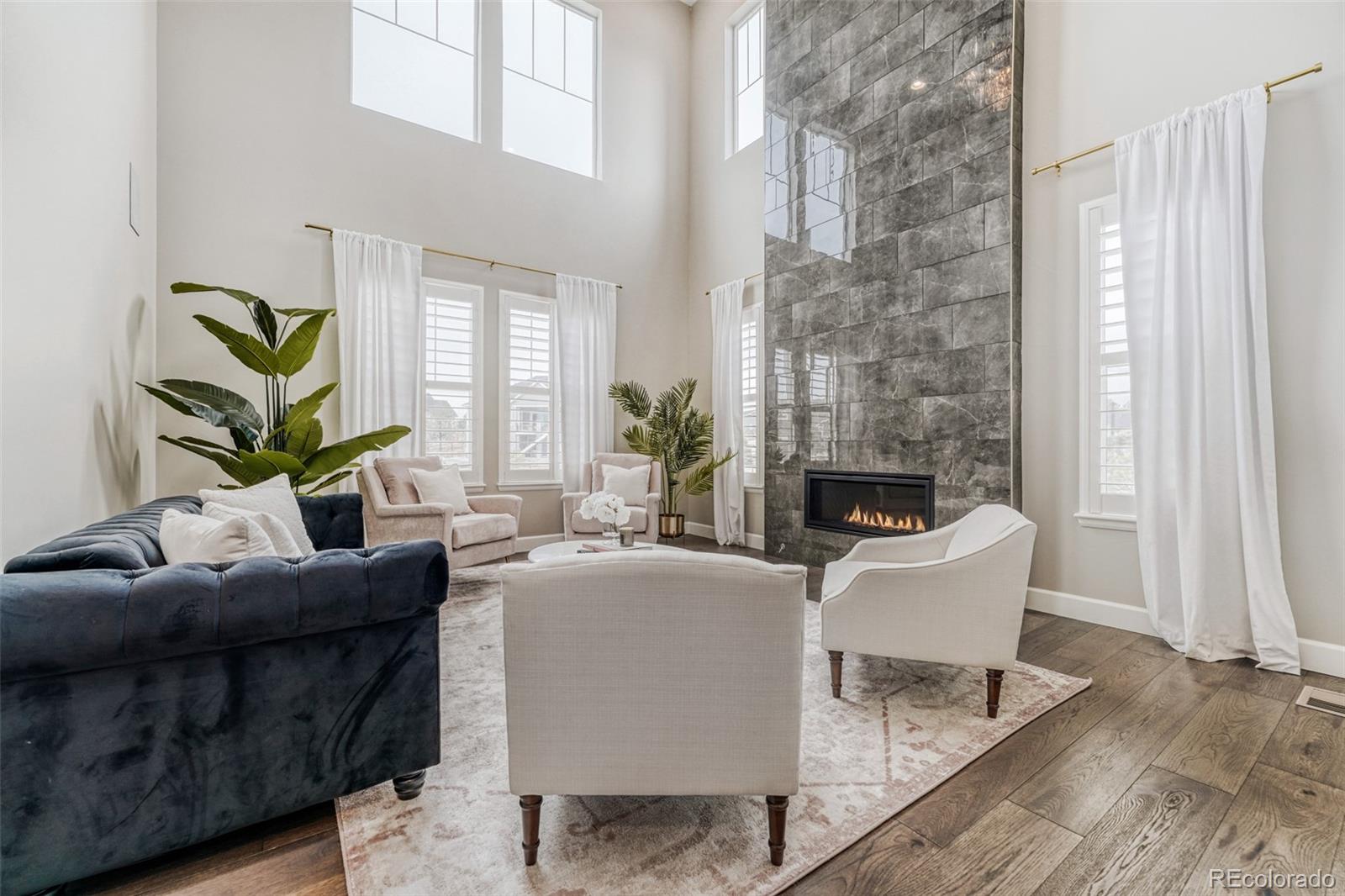 9876 Crimson Oak Court