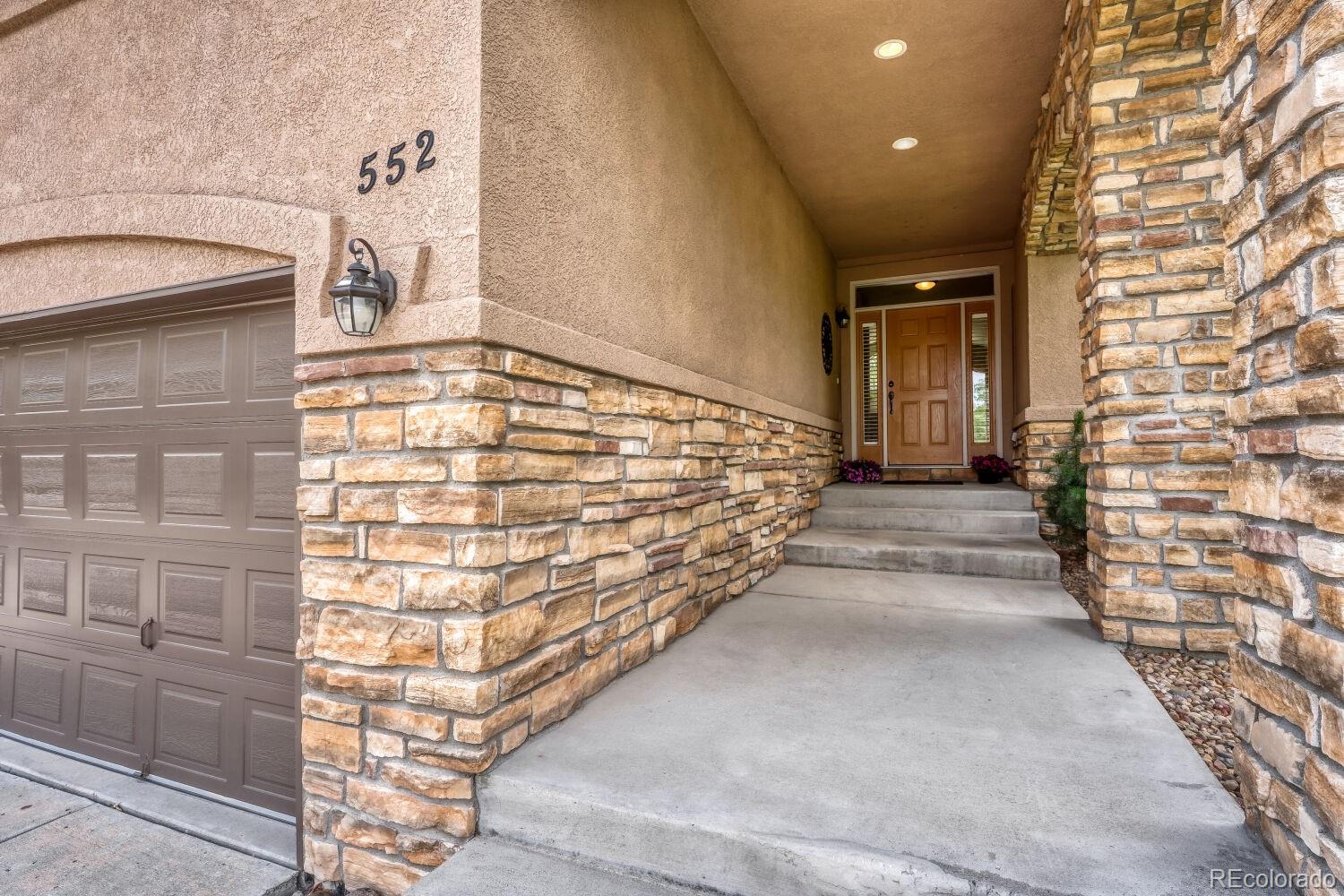 552 Wenlock Court