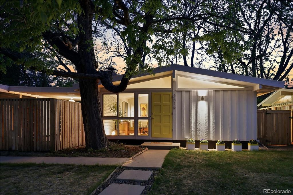 Photo of 2515 S Newton Street, Denver, CO 80219 (MLS # 4474112)