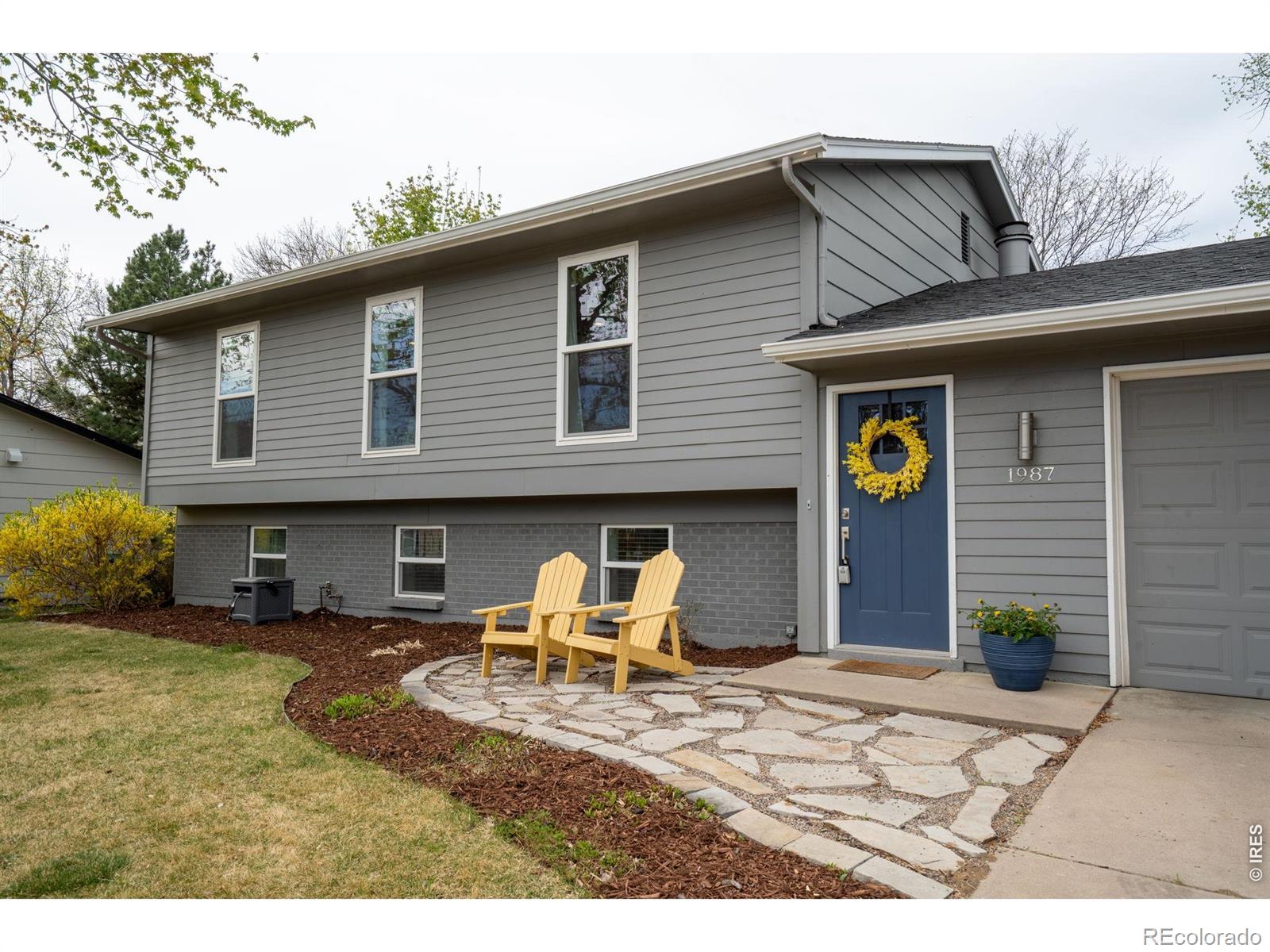 1987 Strathmore Street