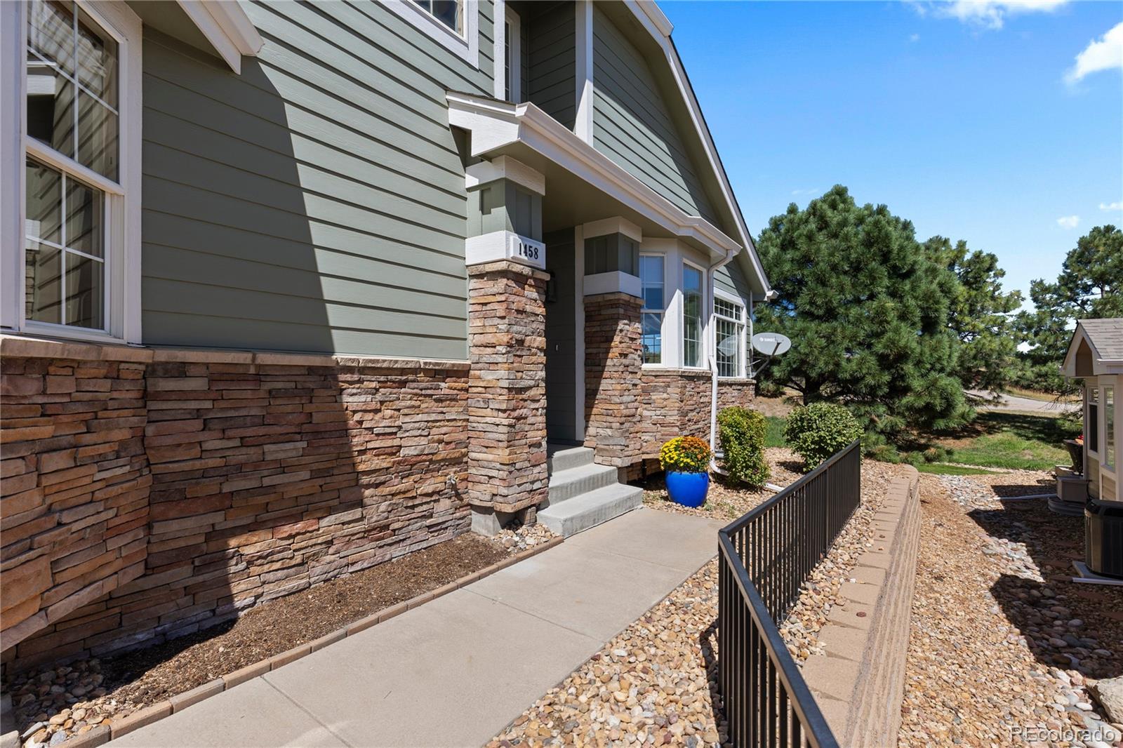 1458 Pineridge Lane