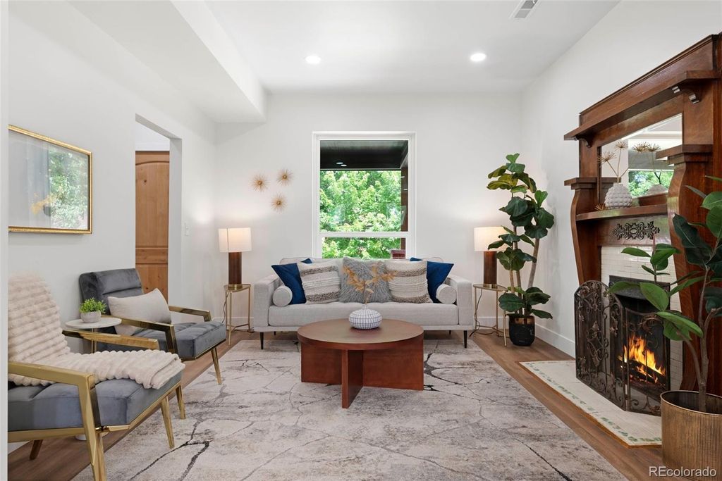 Photo of 2849 N Vine Street, Denver, CO 80205 (MLS # 7146555)
