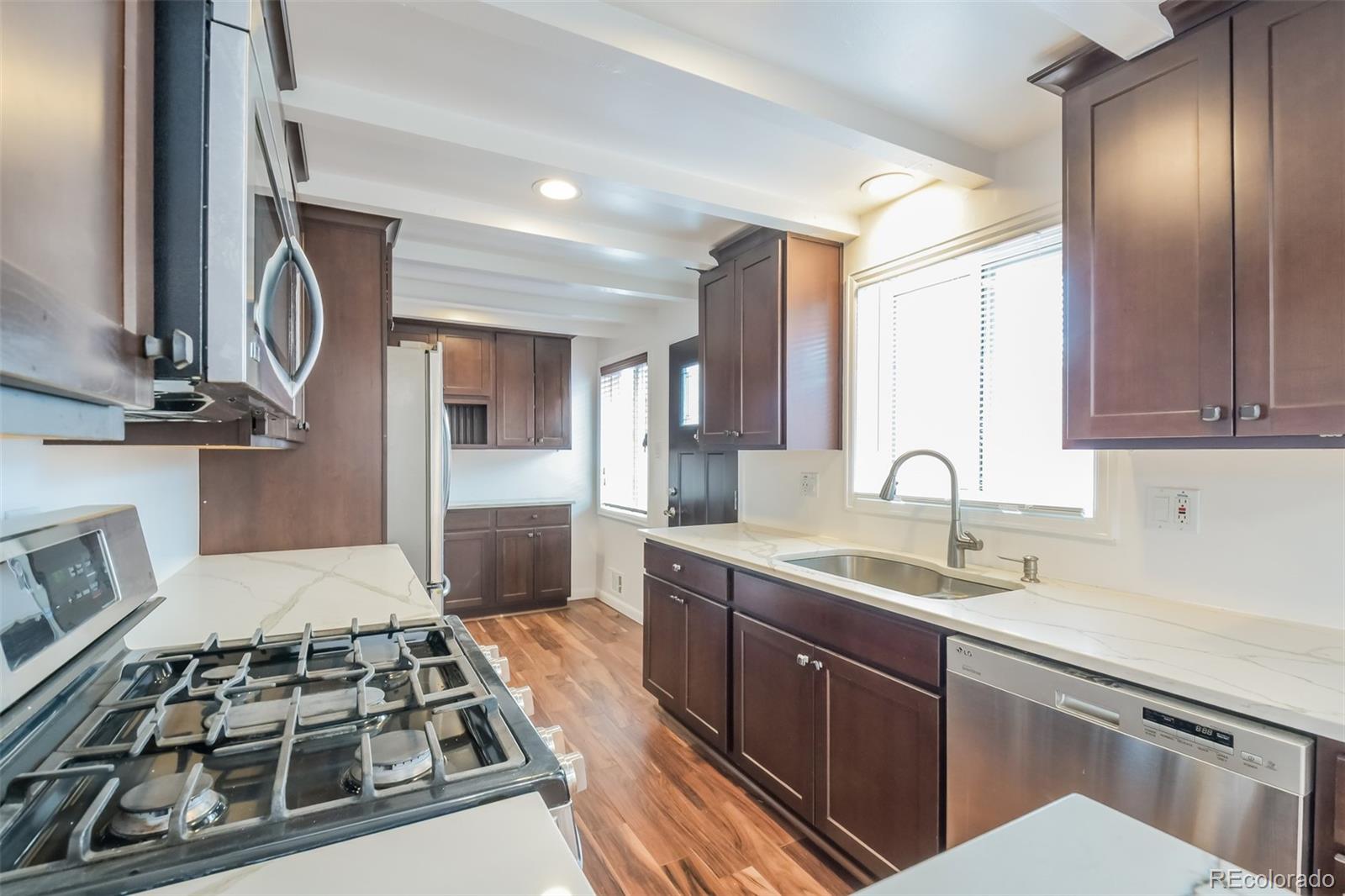 5661 E Amherst Avenue