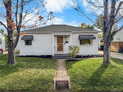 Photo of 4624 S Logan Street, Englewood, CO 80113 (MLS # 7805520)