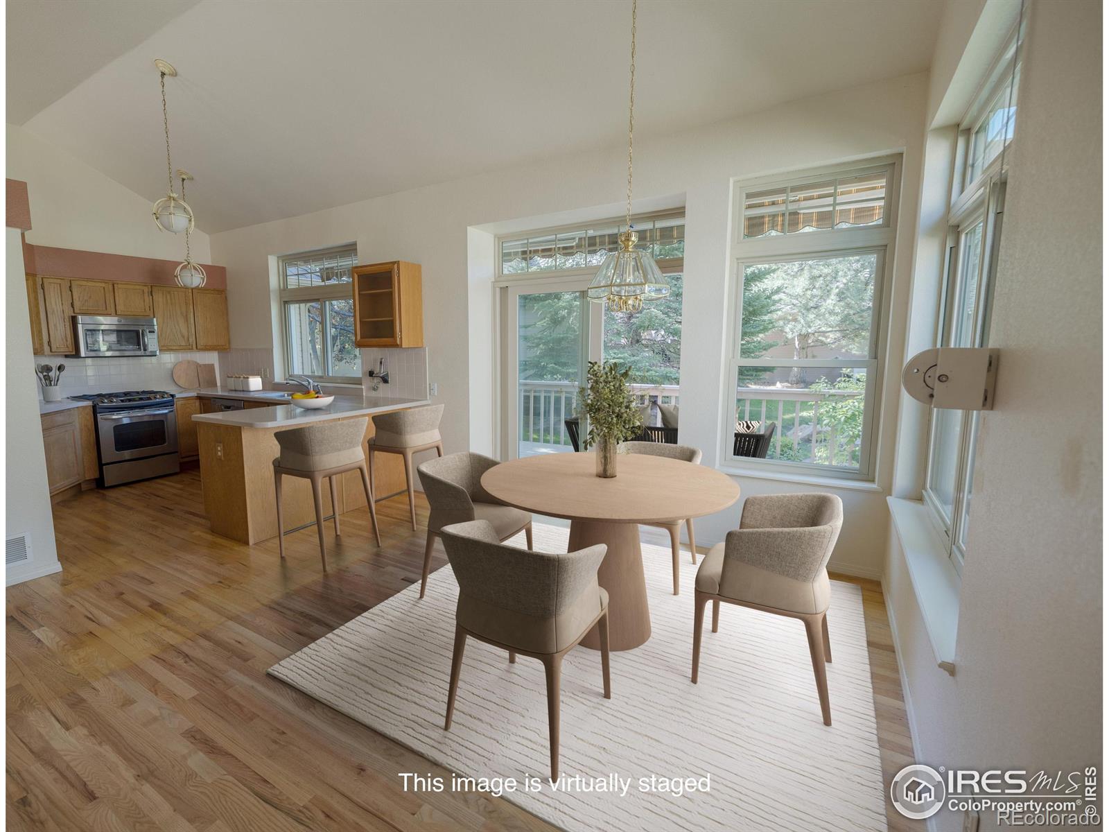 322 DIAMOND Circle