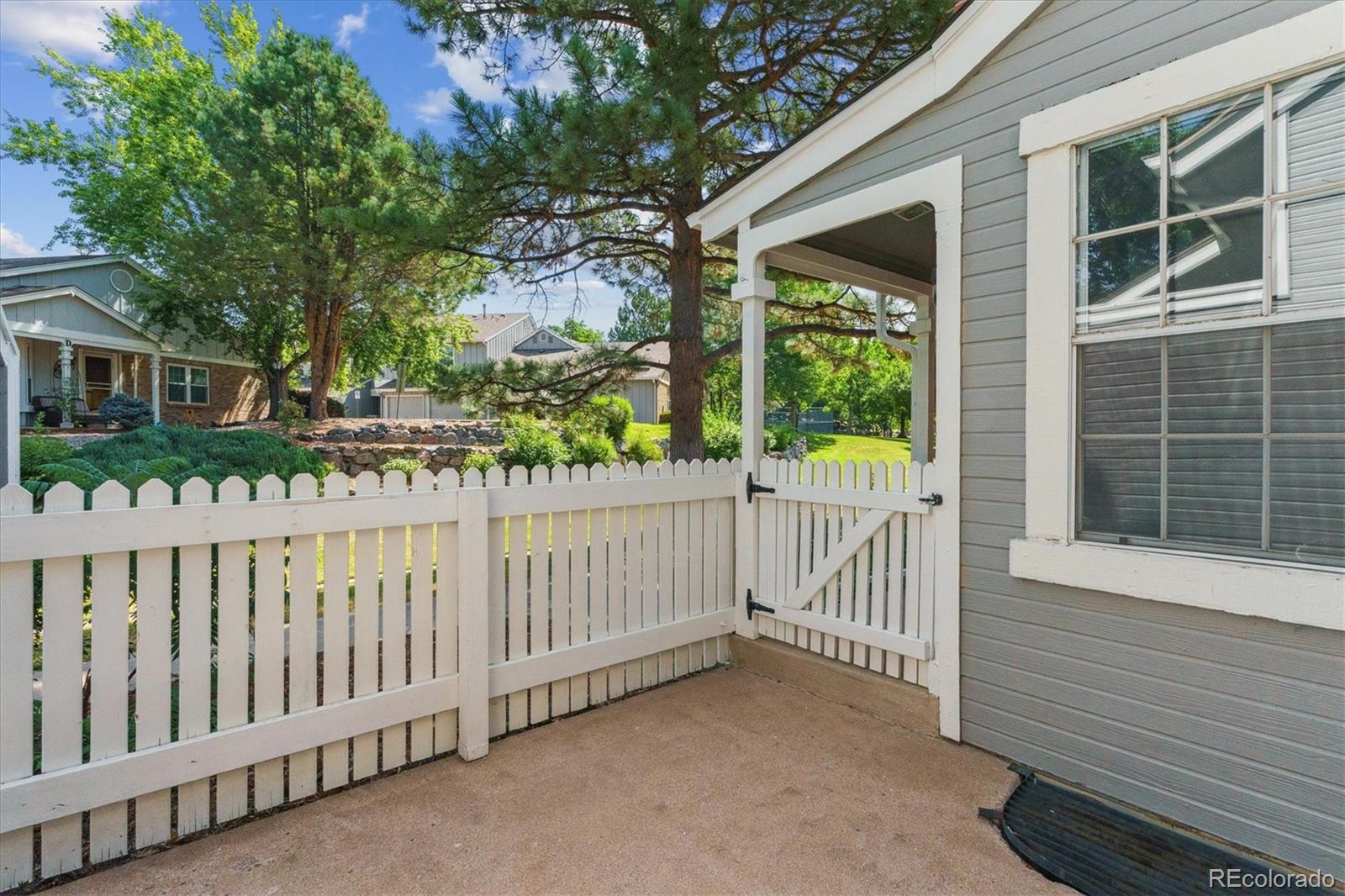 2901 W Long Drive B