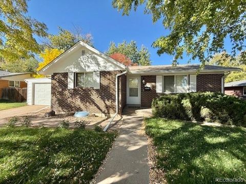 Photo of 1623 S Cody Street, Lakewood, CO 80232 (MLS # 3130957)