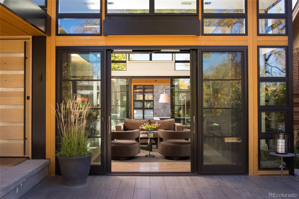 Photo of 634 S Corona Street, Denver, CO 80209 (MLS # 9089333)