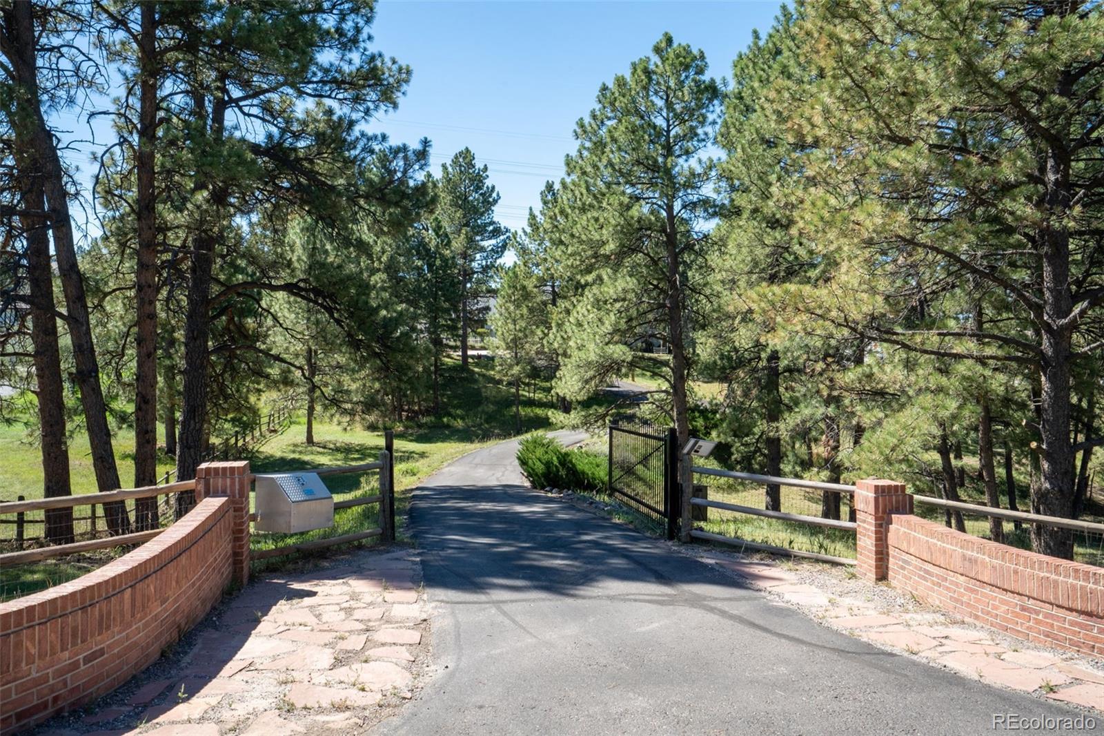 9238 Piney Creek Road