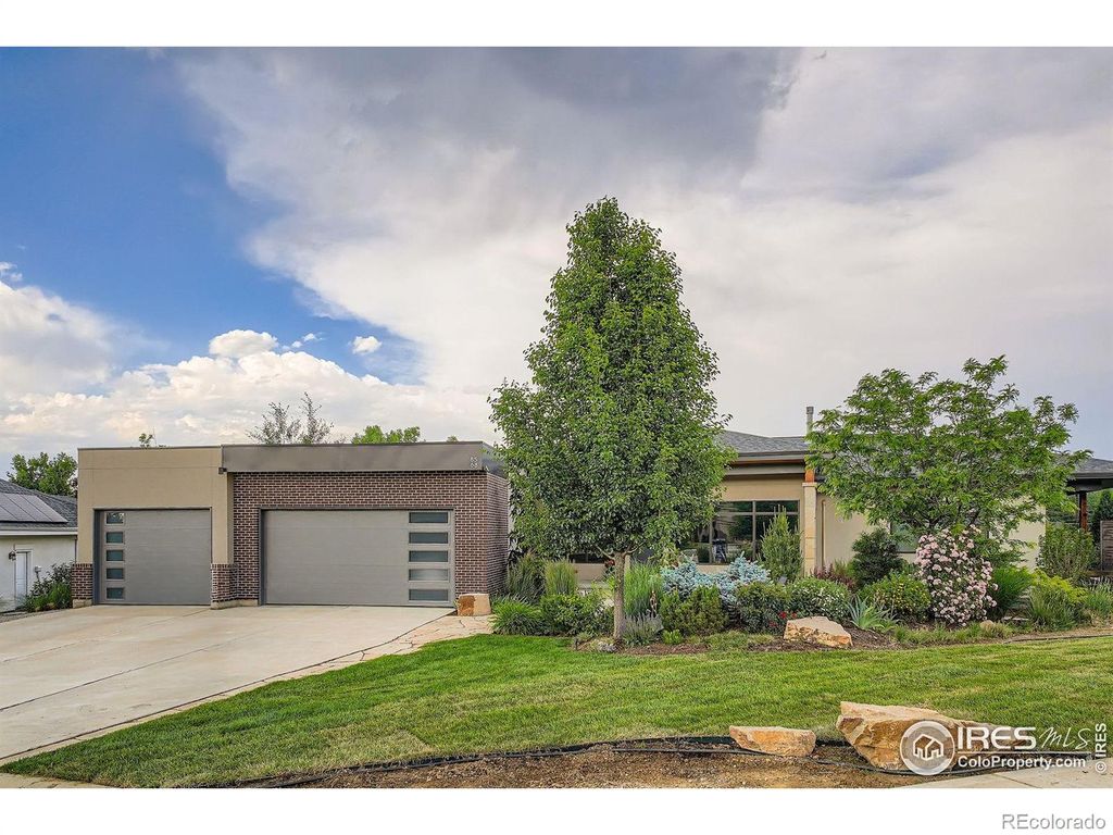 Photo of 8568 Foxhaven Court, Longmont, CO 80503 (MLS # IR1050076)
