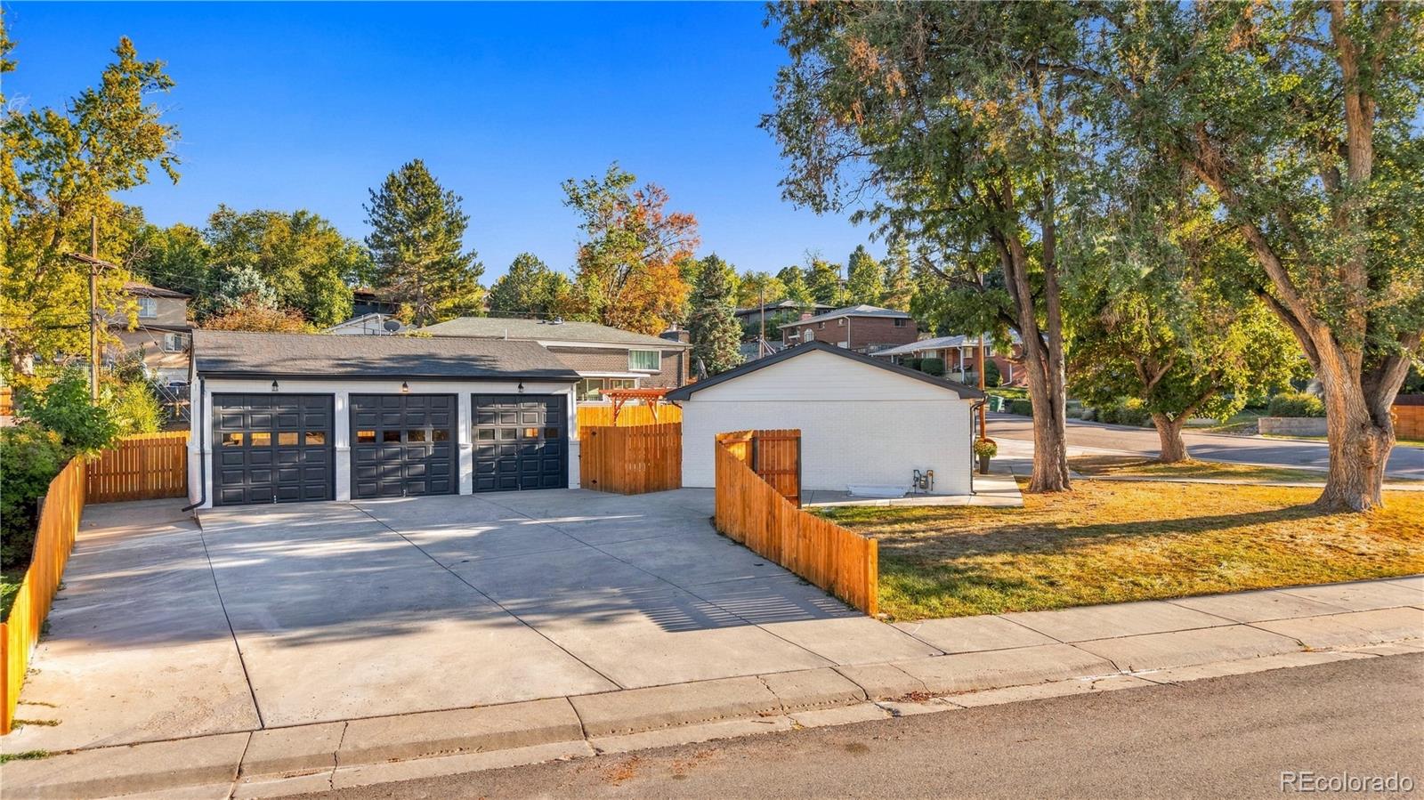 5590 Clear Creek Drive