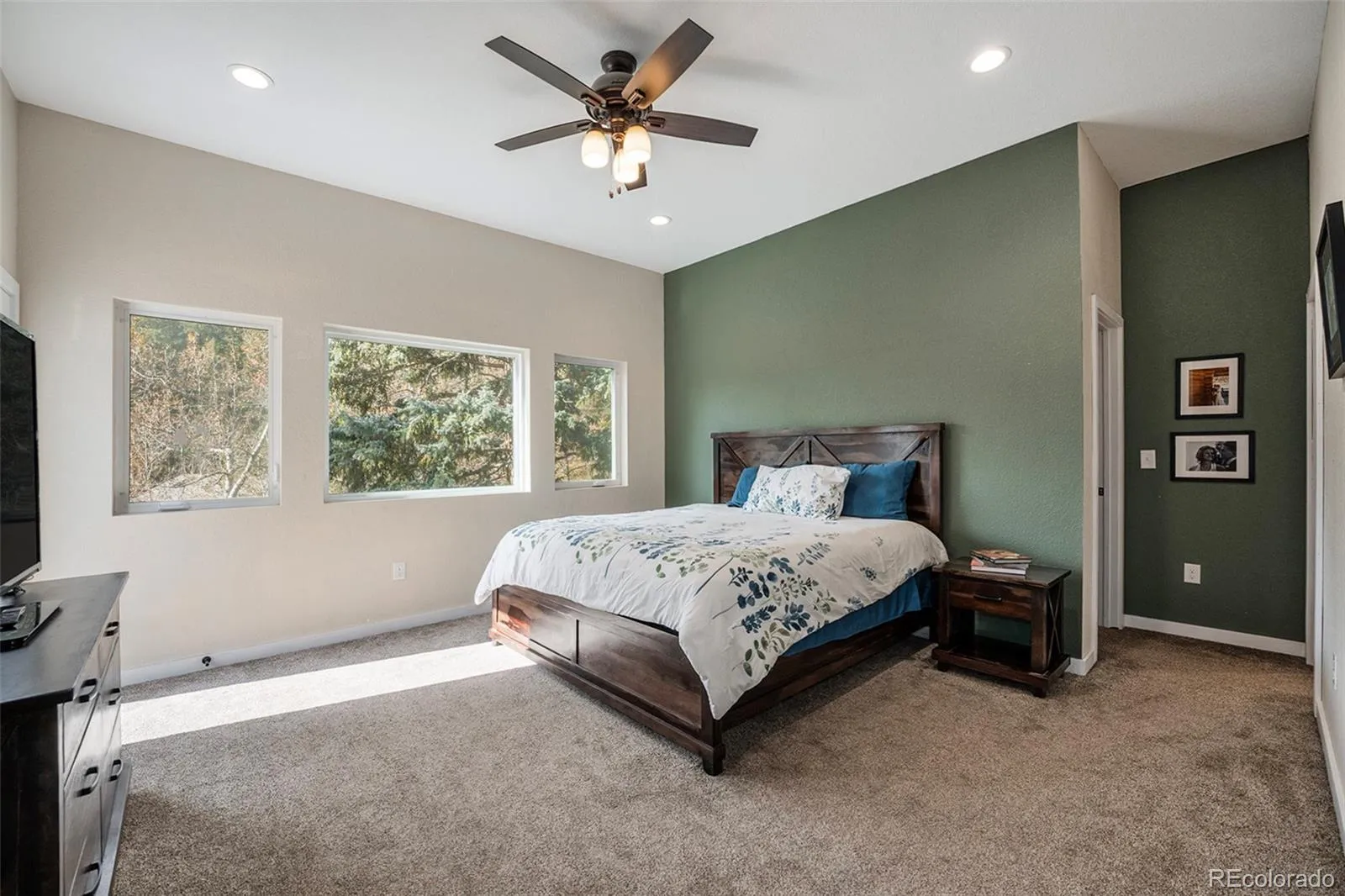 Evergreen, Colorado 80439, United States, 3 Bedrooms Bedrooms, ,3 BathroomsBathrooms,Residential,Active,224734