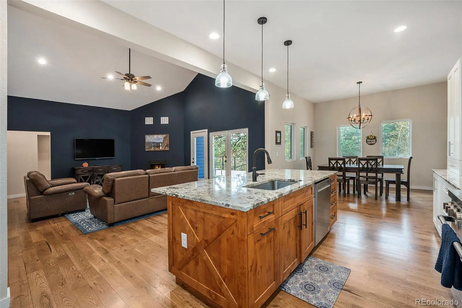 Evergreen, Colorado 80439, United States, 3 Bedrooms Bedrooms, ,3 BathroomsBathrooms,Residential,Active,224734