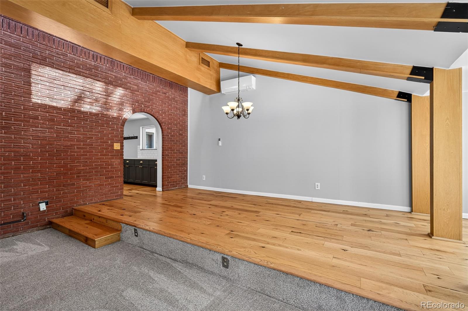 1120 Meadowlark Drive