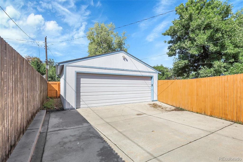 Photo of 4221 S Elati Street, Englewood, CO 80110 (MLS # 4147770)