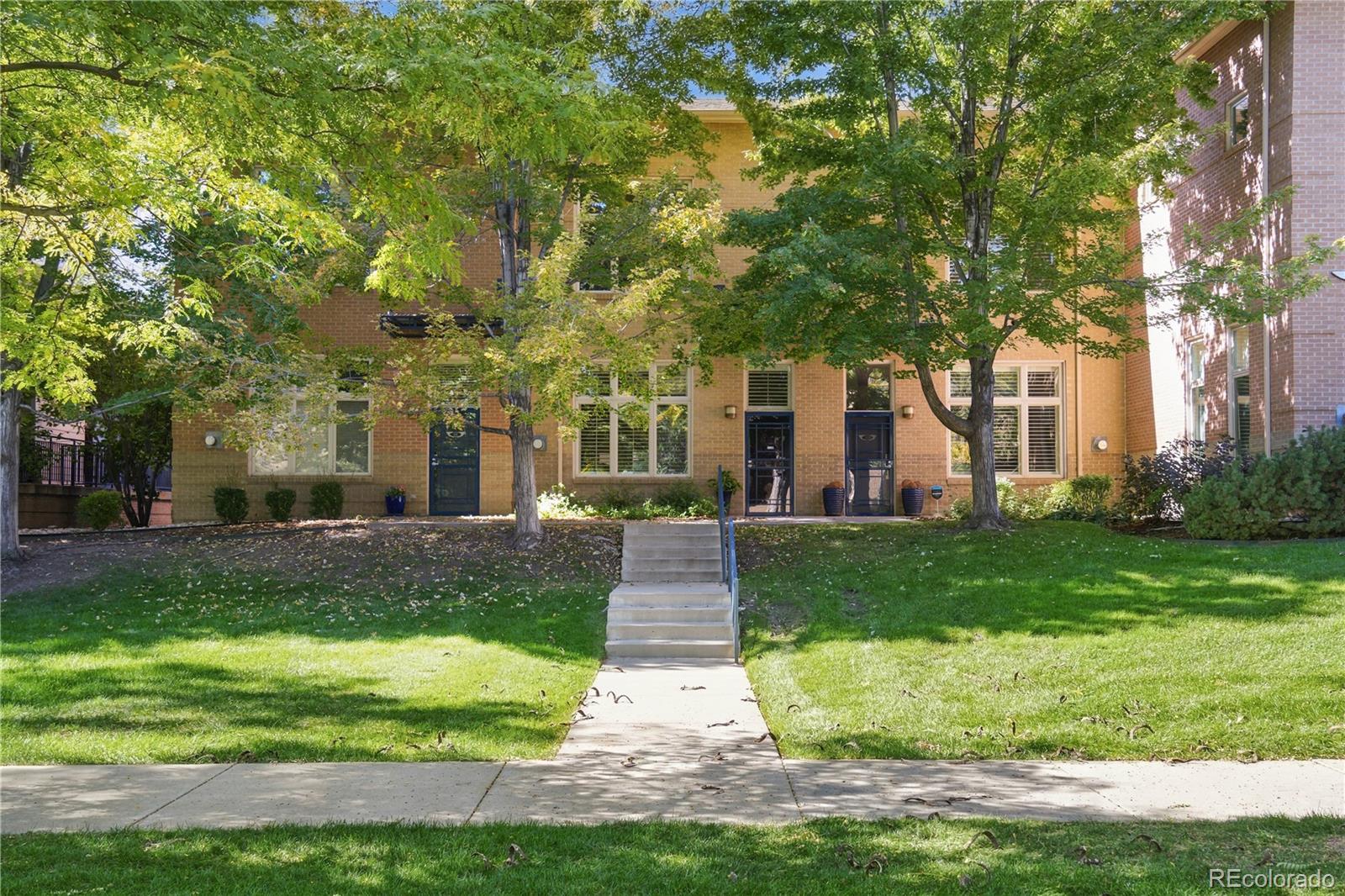 275 Rampart Way 203
