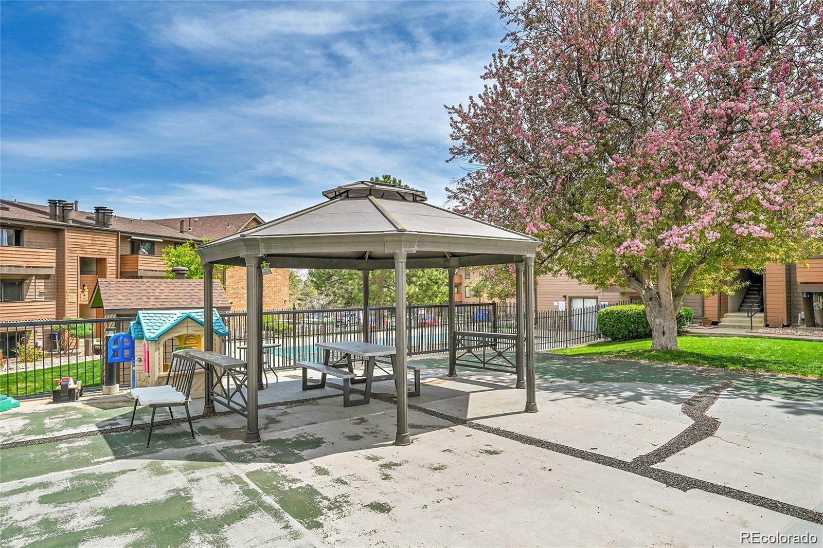 201 Wright Street 102