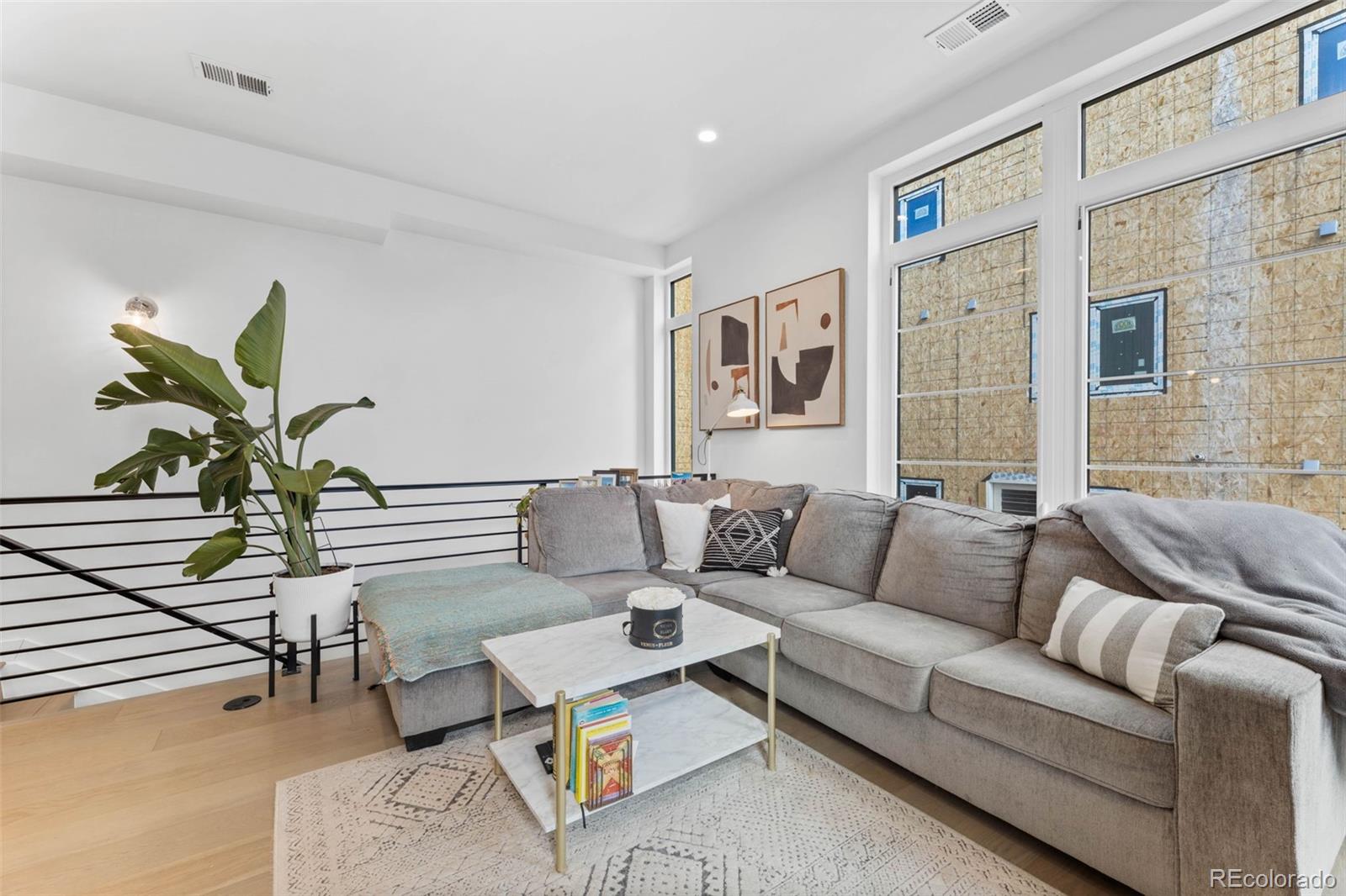 1232 Yates Street U3