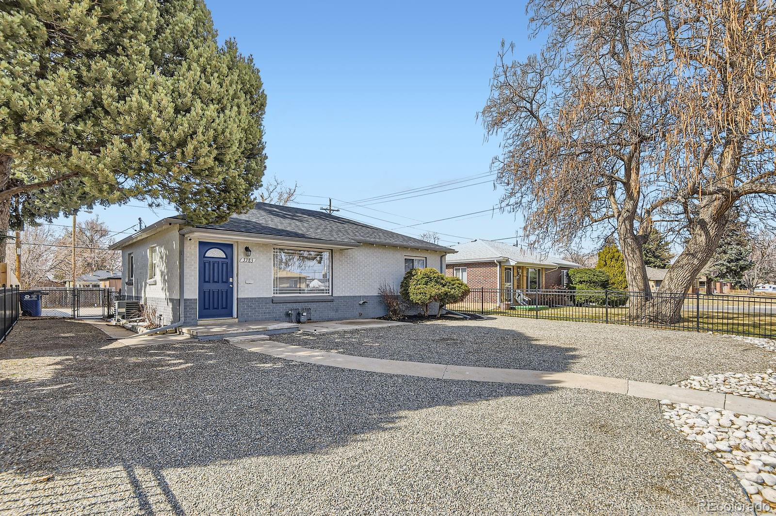 3385 Olive Street, Denver, CO, 80207 2 3385 Olive Street
