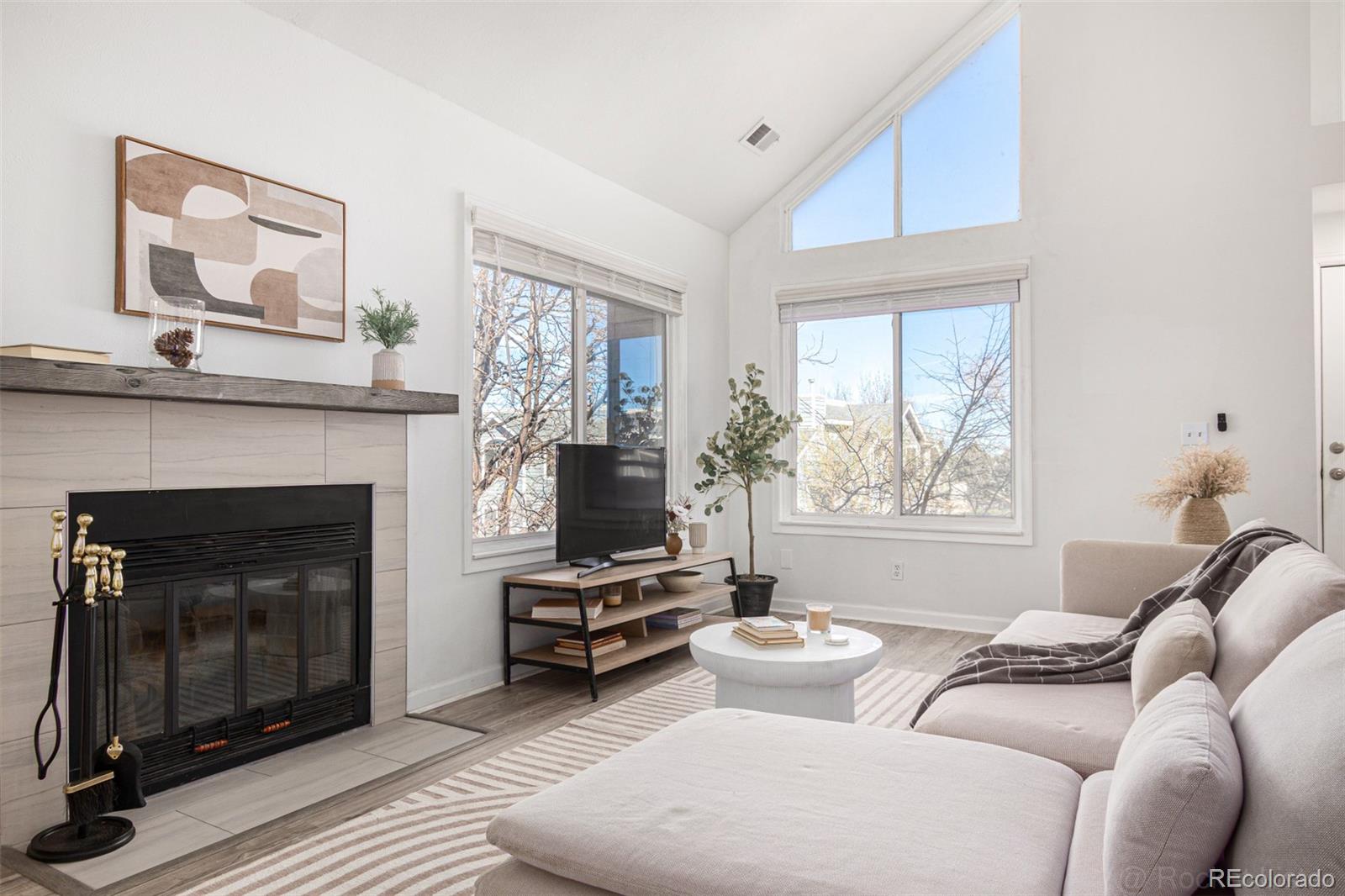 8500 E Jefferson Avenue 17C