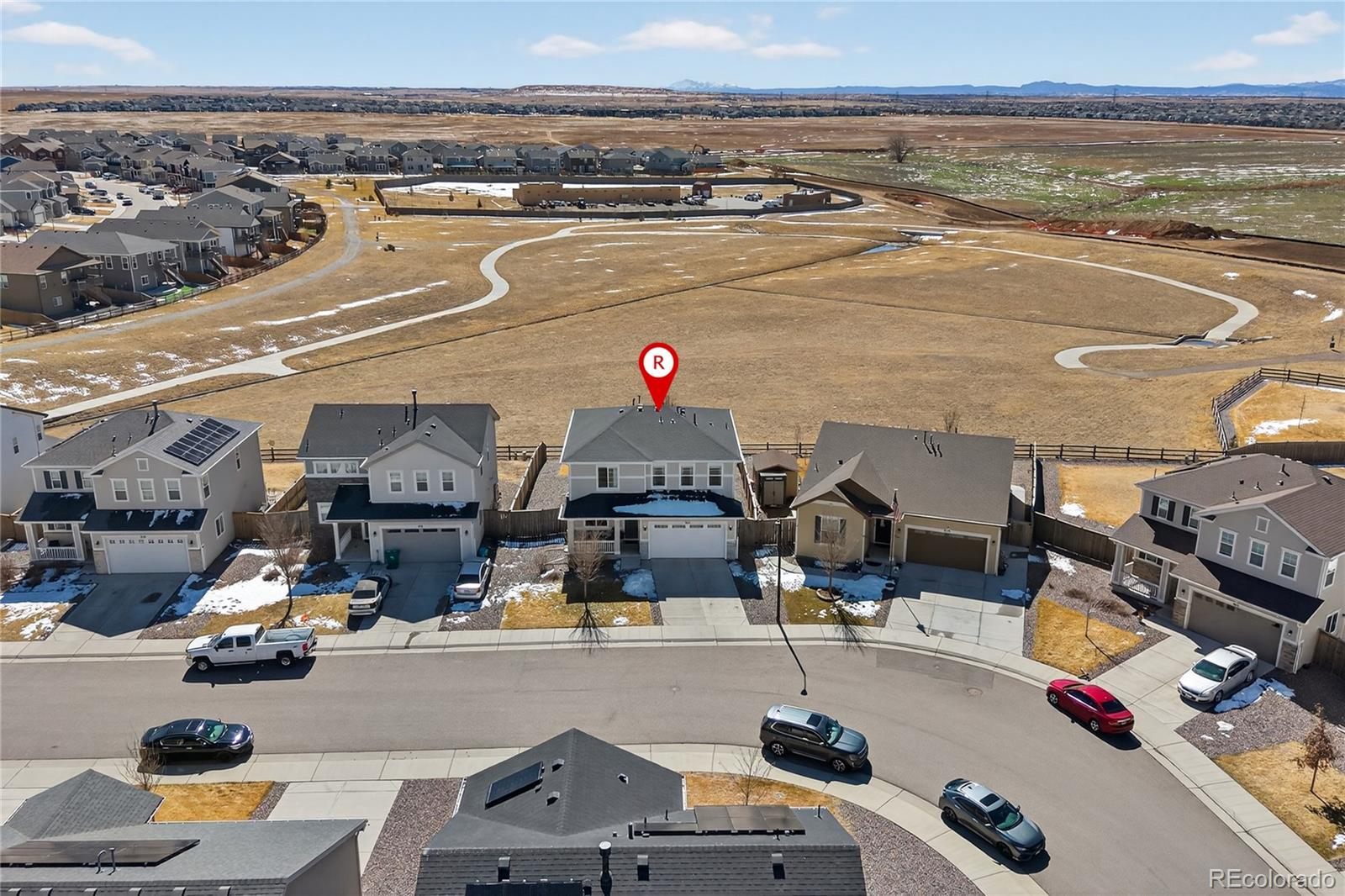 949 N Undergrove Way