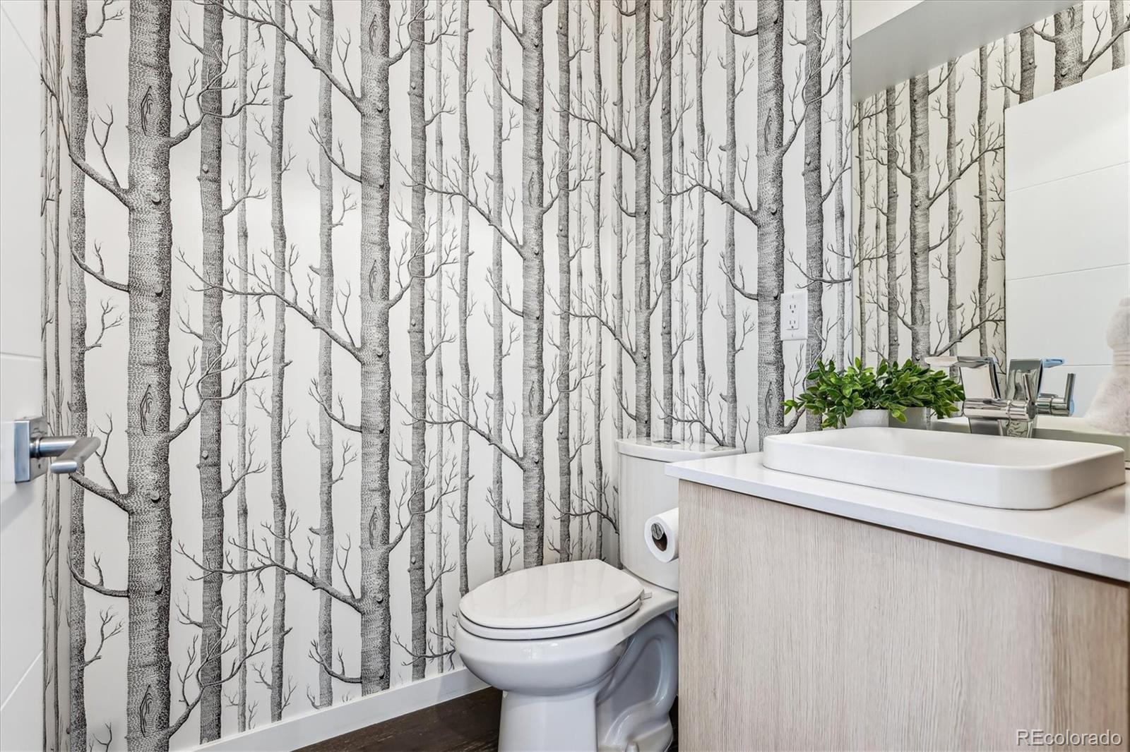 3257 N Gilpin Street