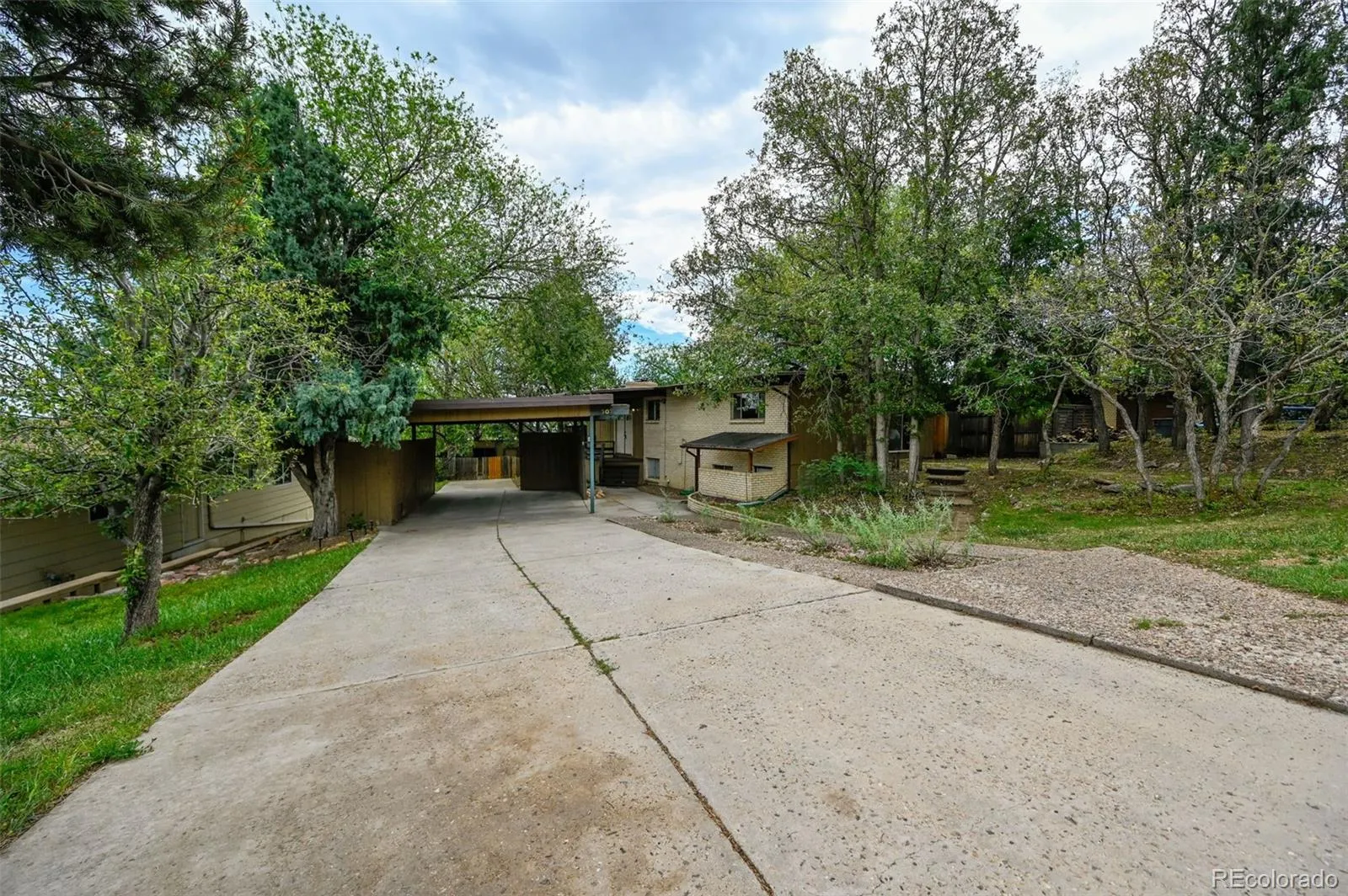 Colorado Springs, Colorado 80906, United States, 4 Bedrooms Bedrooms, ,3 BathroomsBathrooms,Residential,Active,181805