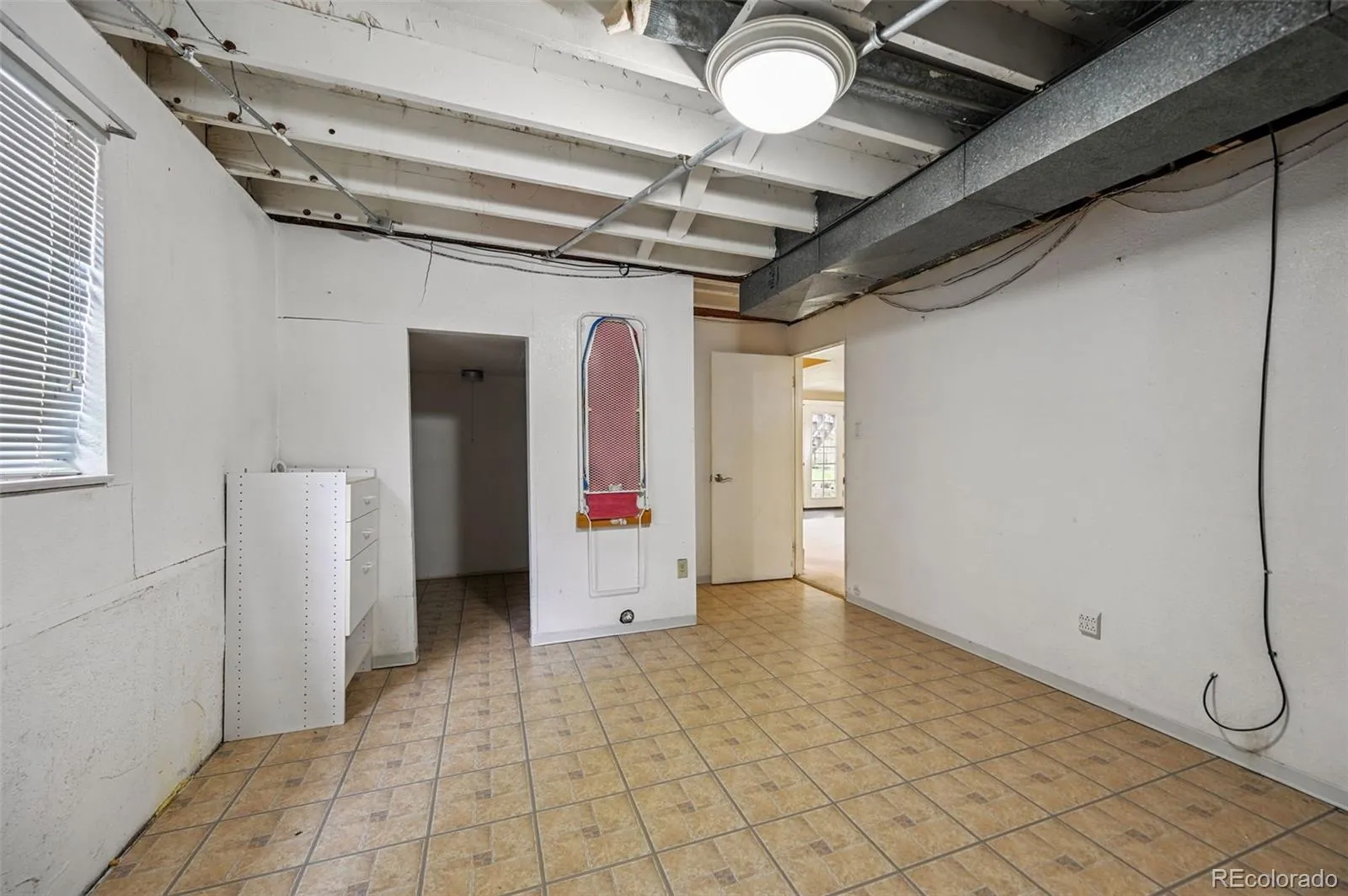 Colorado Springs, Colorado 80906, United States, 4 Bedrooms Bedrooms, ,3 BathroomsBathrooms,Residential,Active,181805