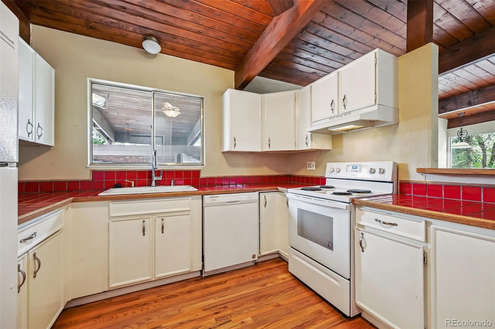 Colorado Springs, Colorado 80906, United States, 4 Bedrooms Bedrooms, ,3 BathroomsBathrooms,Residential,Active,181805